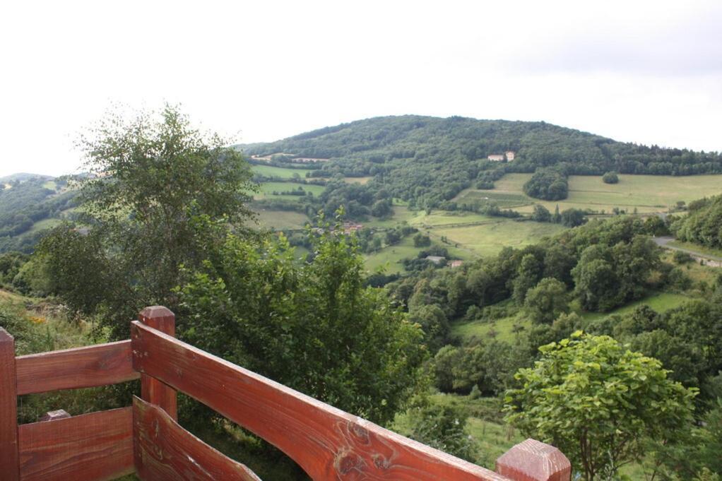 Gites Des Esselards Yzeron Exterior foto