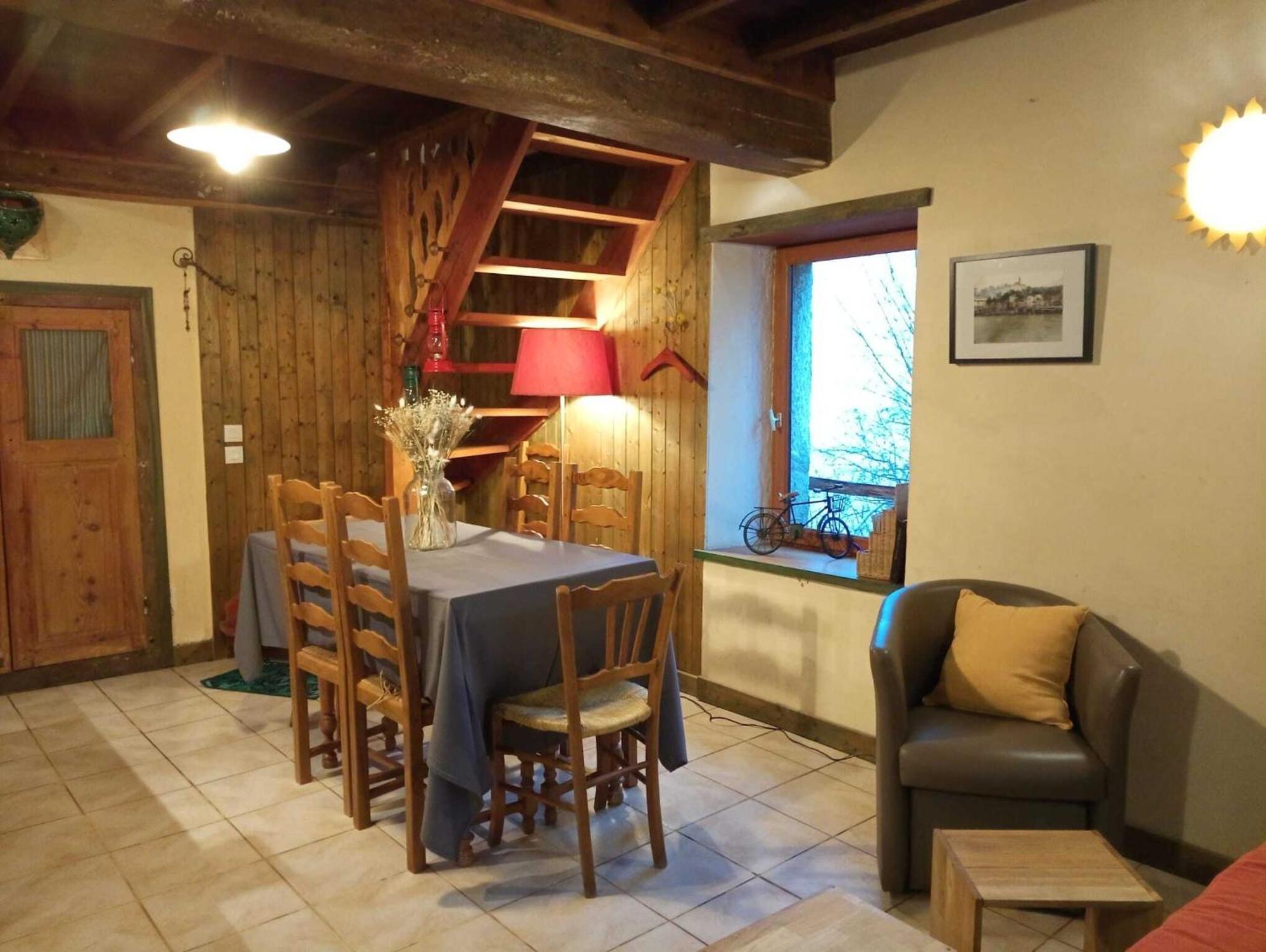 Gites Des Esselards Yzeron Exterior foto