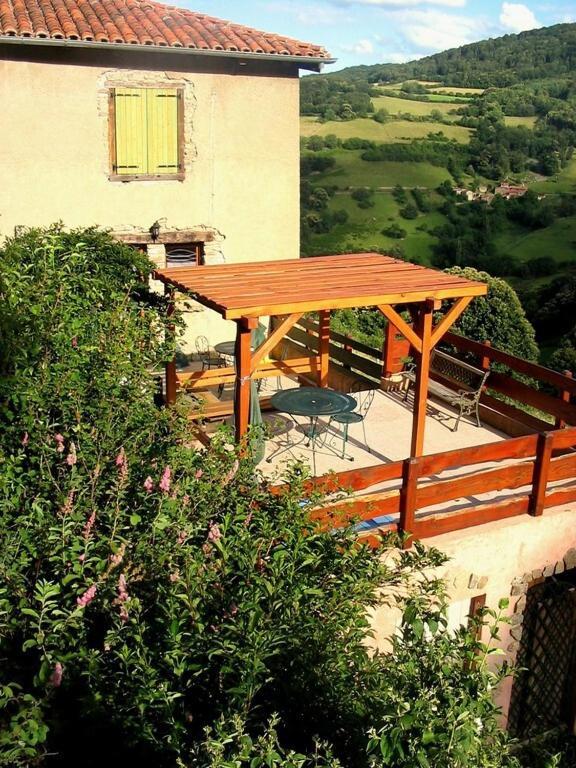 Gites Des Esselards Yzeron Exterior foto