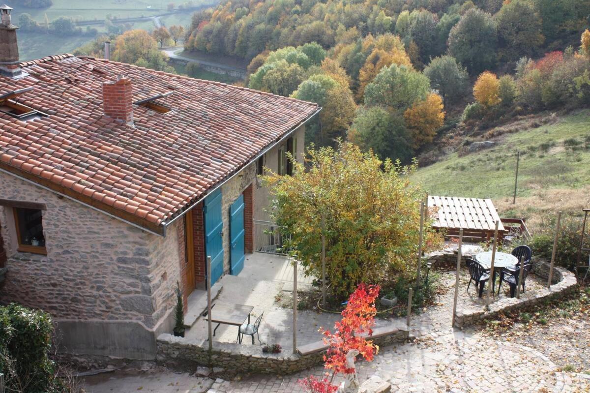 Gites Des Esselards Yzeron Exterior foto