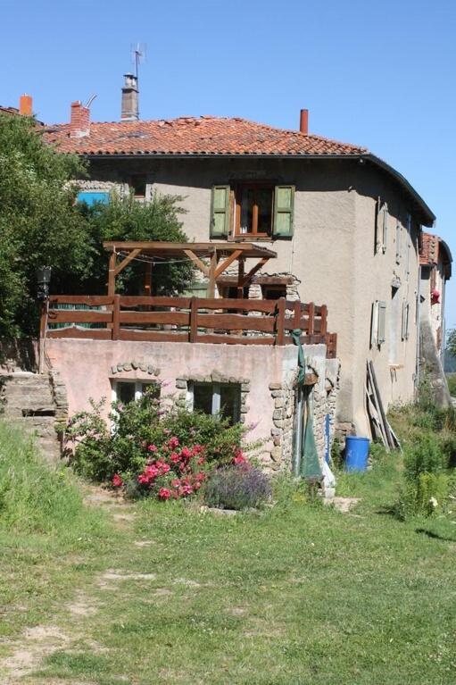 Gites Des Esselards Yzeron Quarto foto