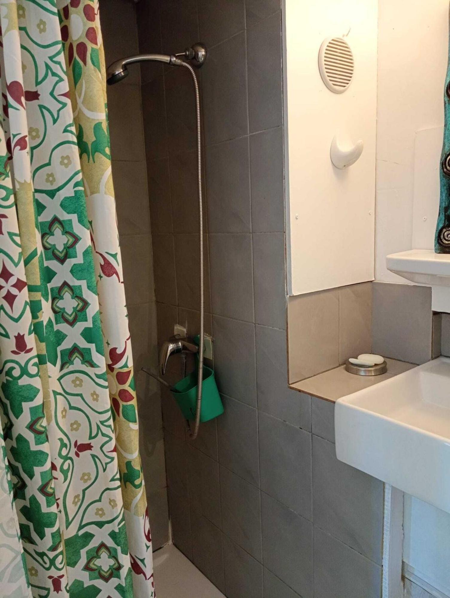 Gites Des Esselards Yzeron Quarto foto